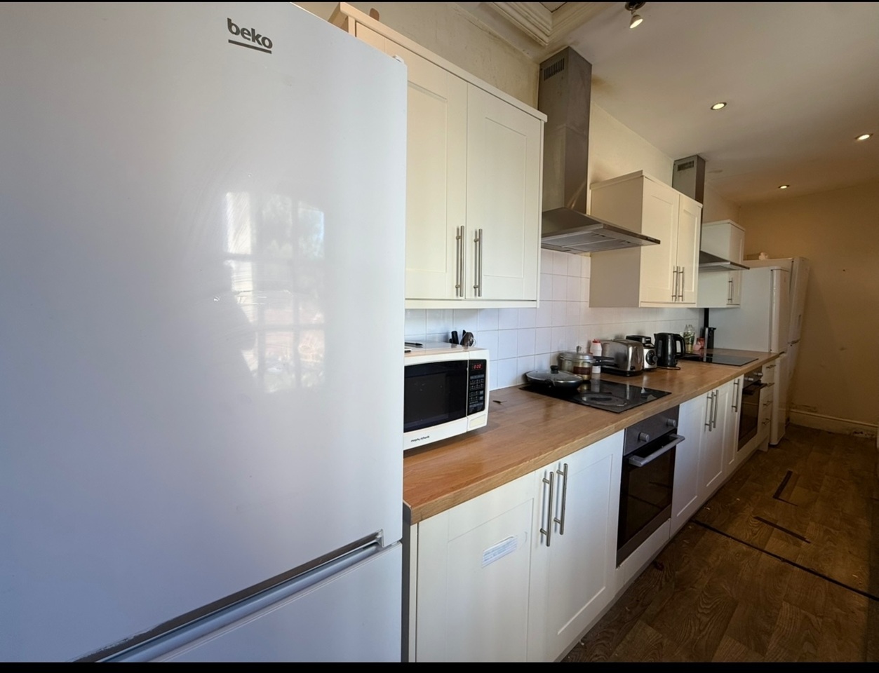 Room in a Shared House, Bath Road, BS4 photo 4