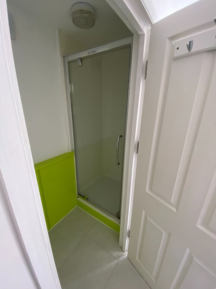 Studio Flat, Sackville Road, BN3 photo 3