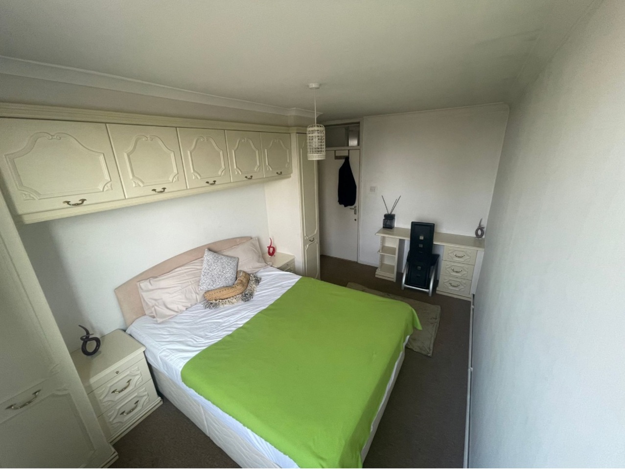 Room in a Shared House, Watford Close, SW11