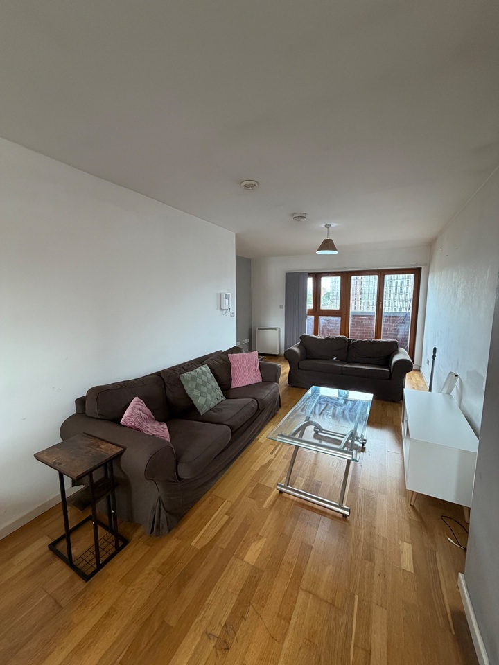 2 Bed Flat, Corporation St, M4 photo 4