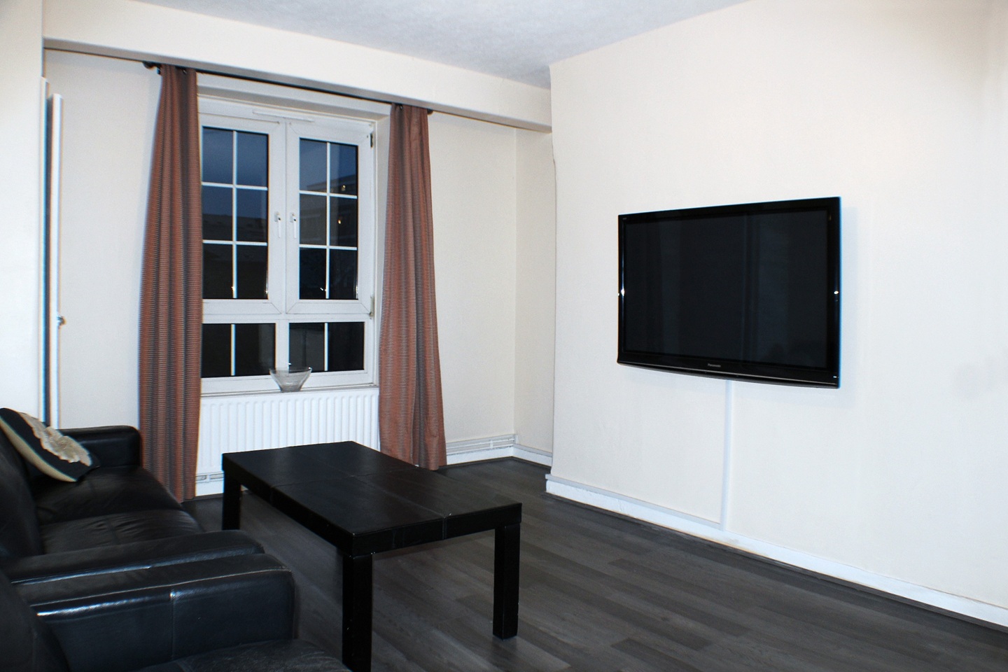 4 Bed Flat, Ross House, E1W photo 2
