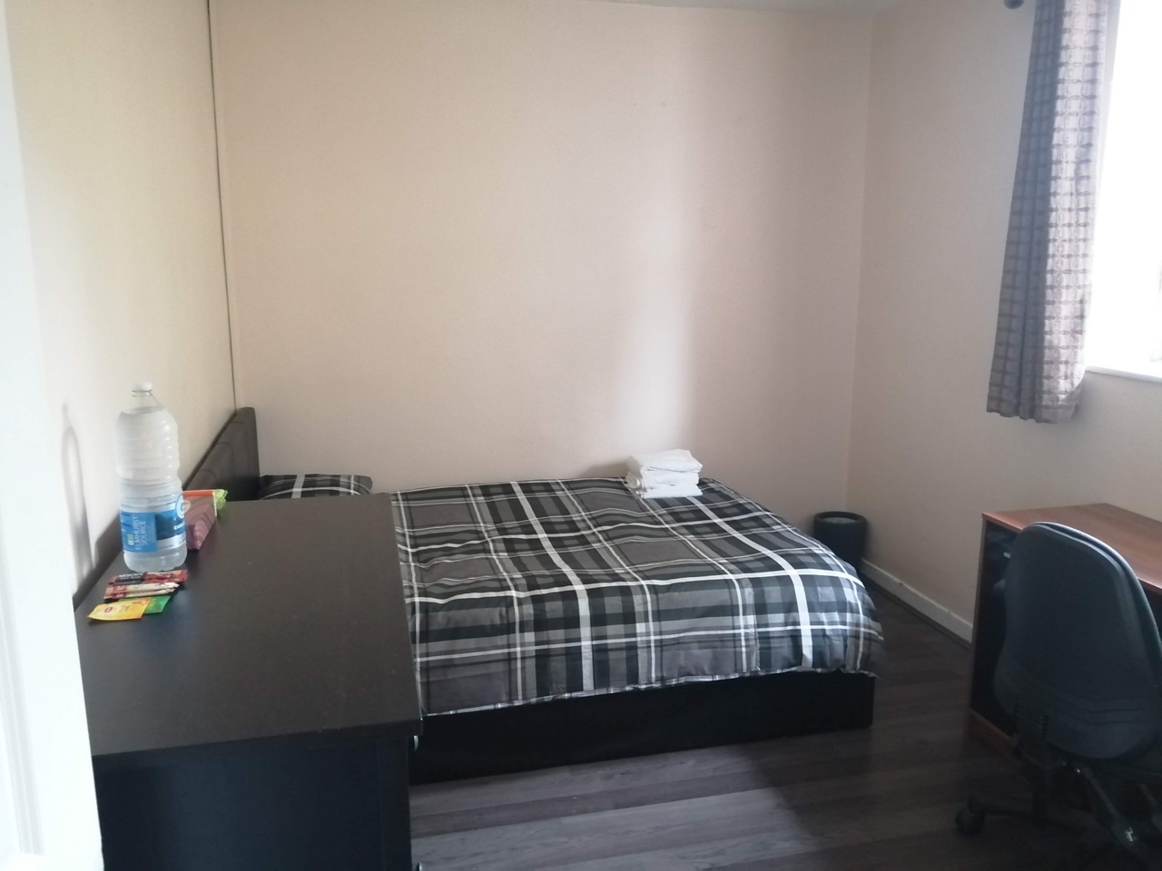 Room in a Shared Flat, Ross House, E1W photo 3
