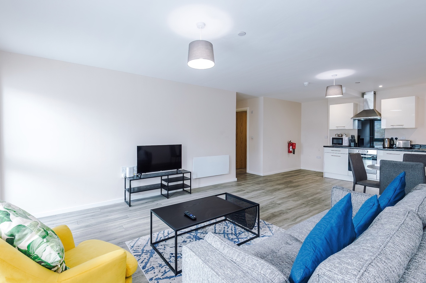 2 Bed Flat, Belltower House, M15