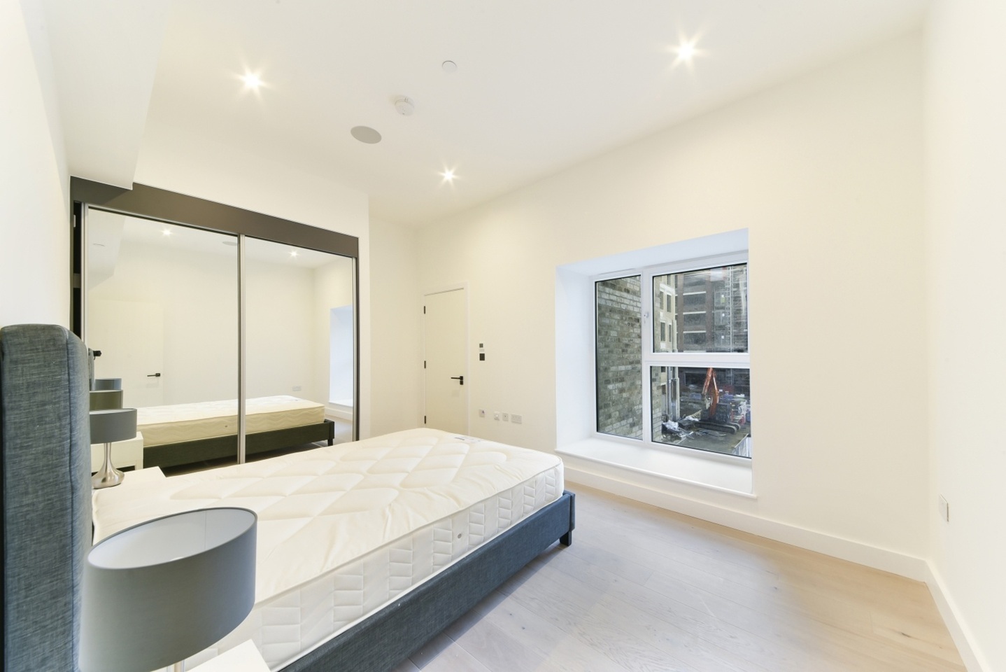 2 Bed Flat, New Tannery Way, SE1 photo 4