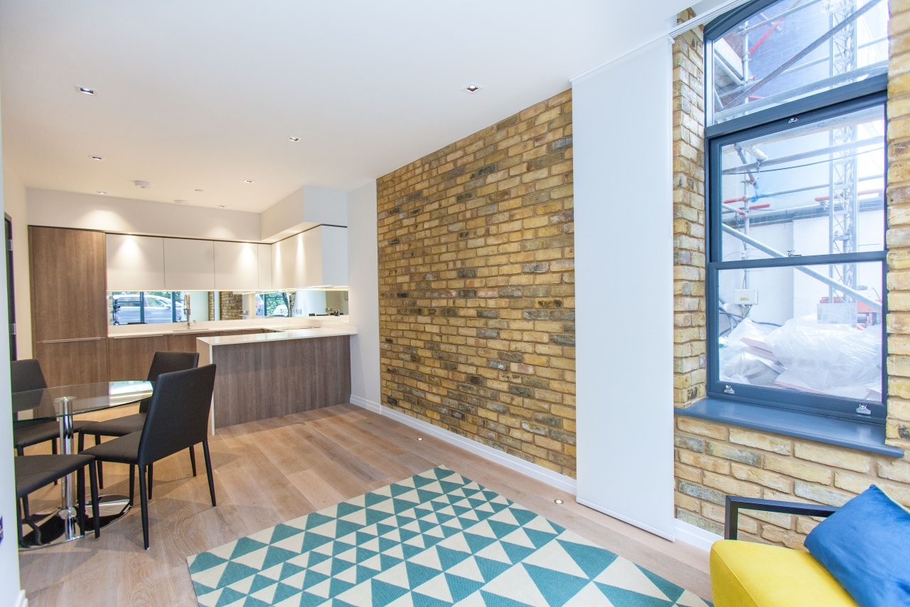 1 Bed Flat, Lawn Lane, SW8