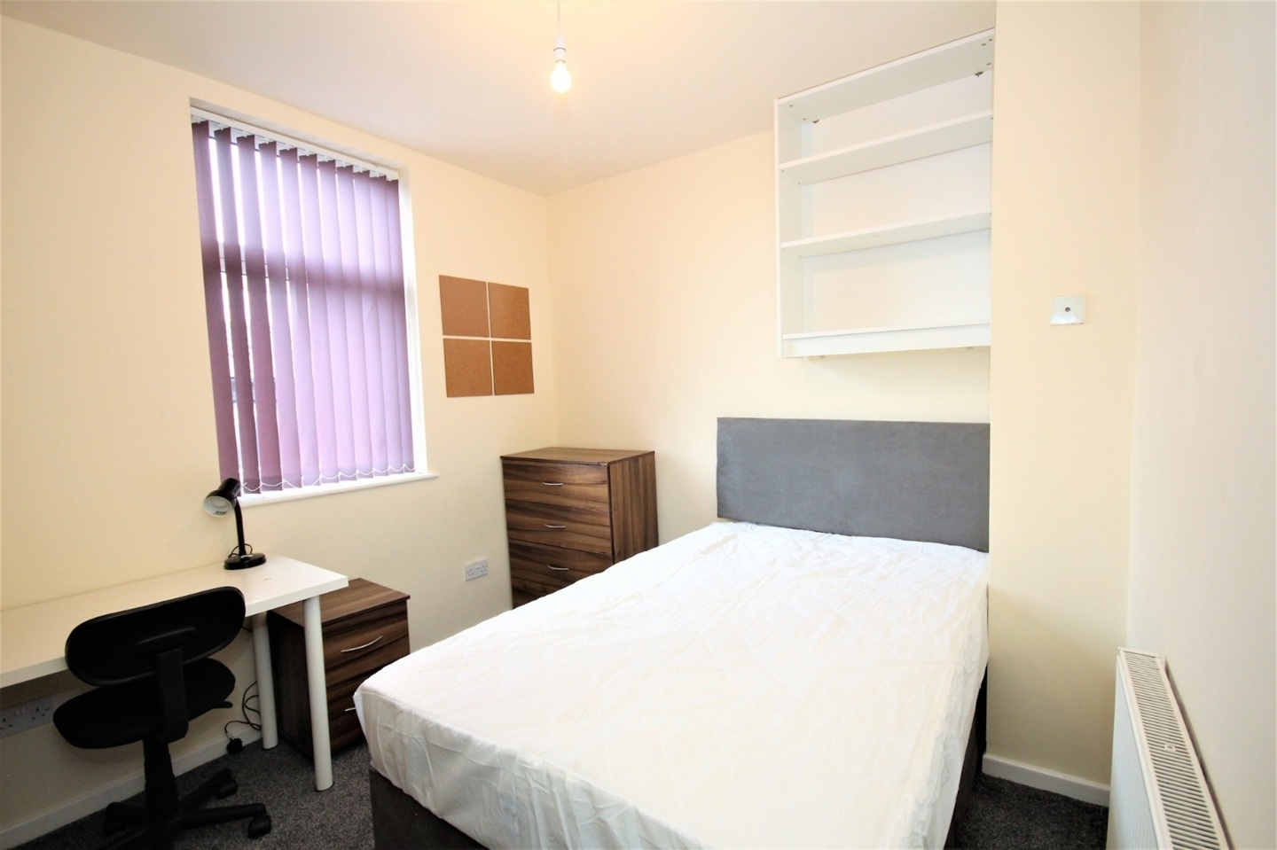 Room in a Shared House, Street Lane, LS8