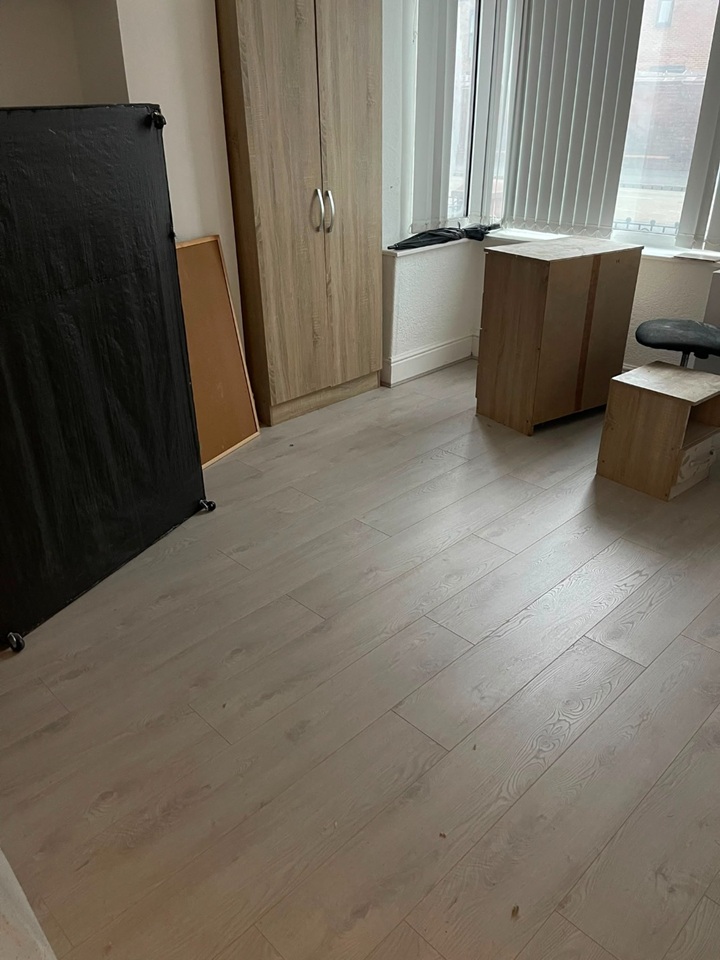 3 Bed Semi-Detached House, Cromwell Road, M6