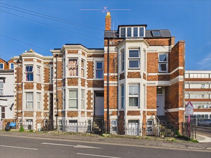 2 Bed Flat, Nettleton Road, GL1
