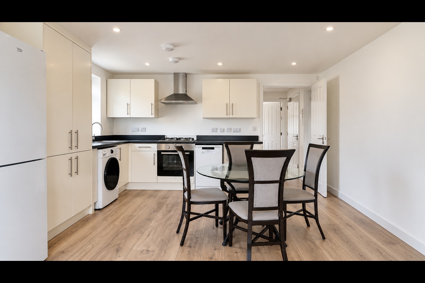 1 Bed Flat, Pinnocks Way, OX2 photo 4