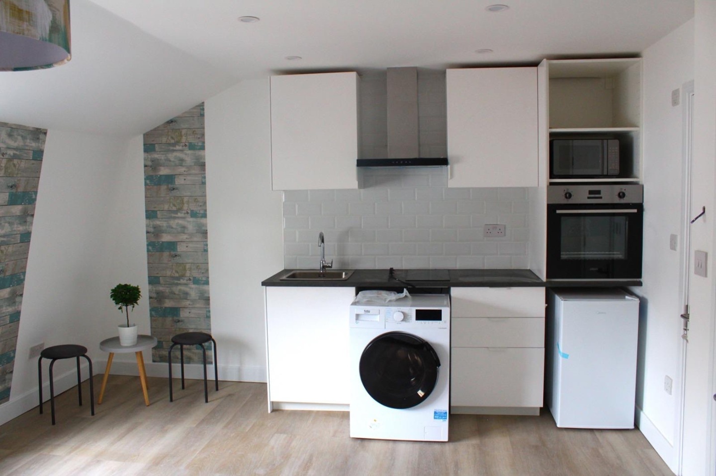 Studio Flat, Camberwell Road, SE5 photo 3