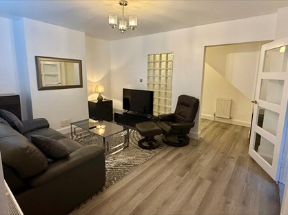 1 Bed Flat, St Lukes Road, SL6