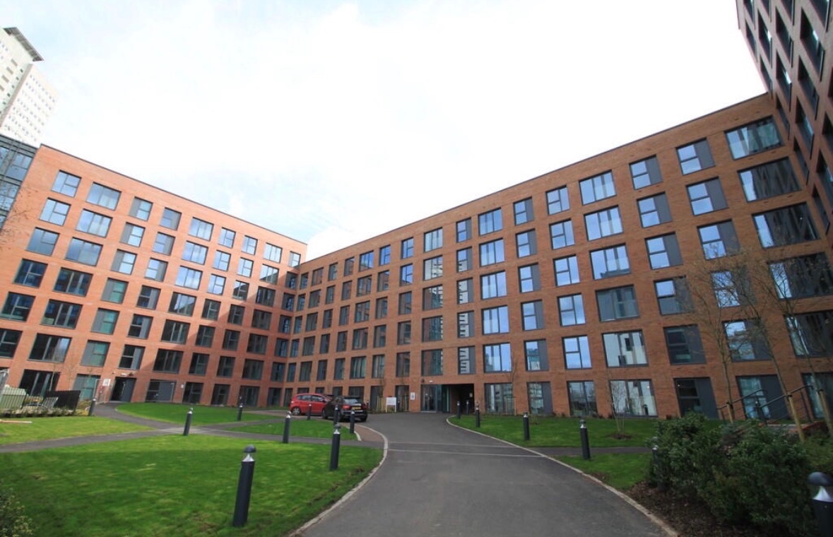 1 Bed Flat, Windmill St, B1 photo 2