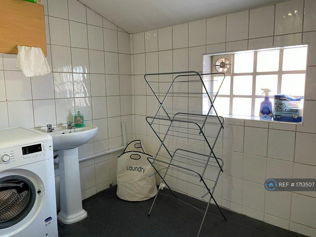 Room in a Shared Flat, Wavertree, L15 photo 5