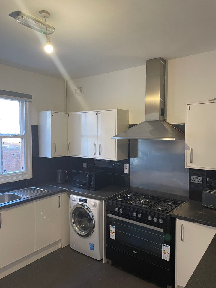 Room in a Shared House, Highfield St, LE2 photo 2