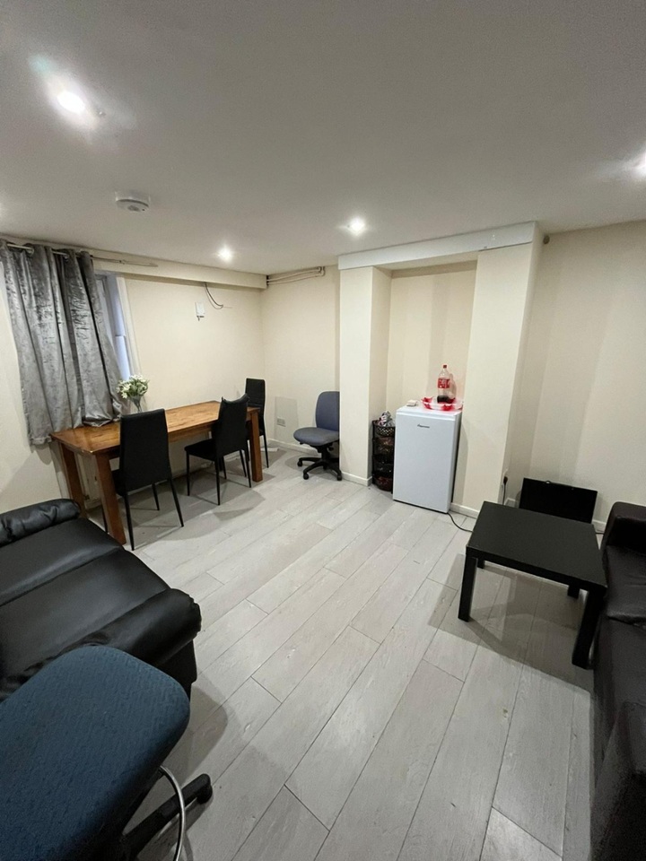 Room in a Shared House, Haddon Road, LS4 photo 4