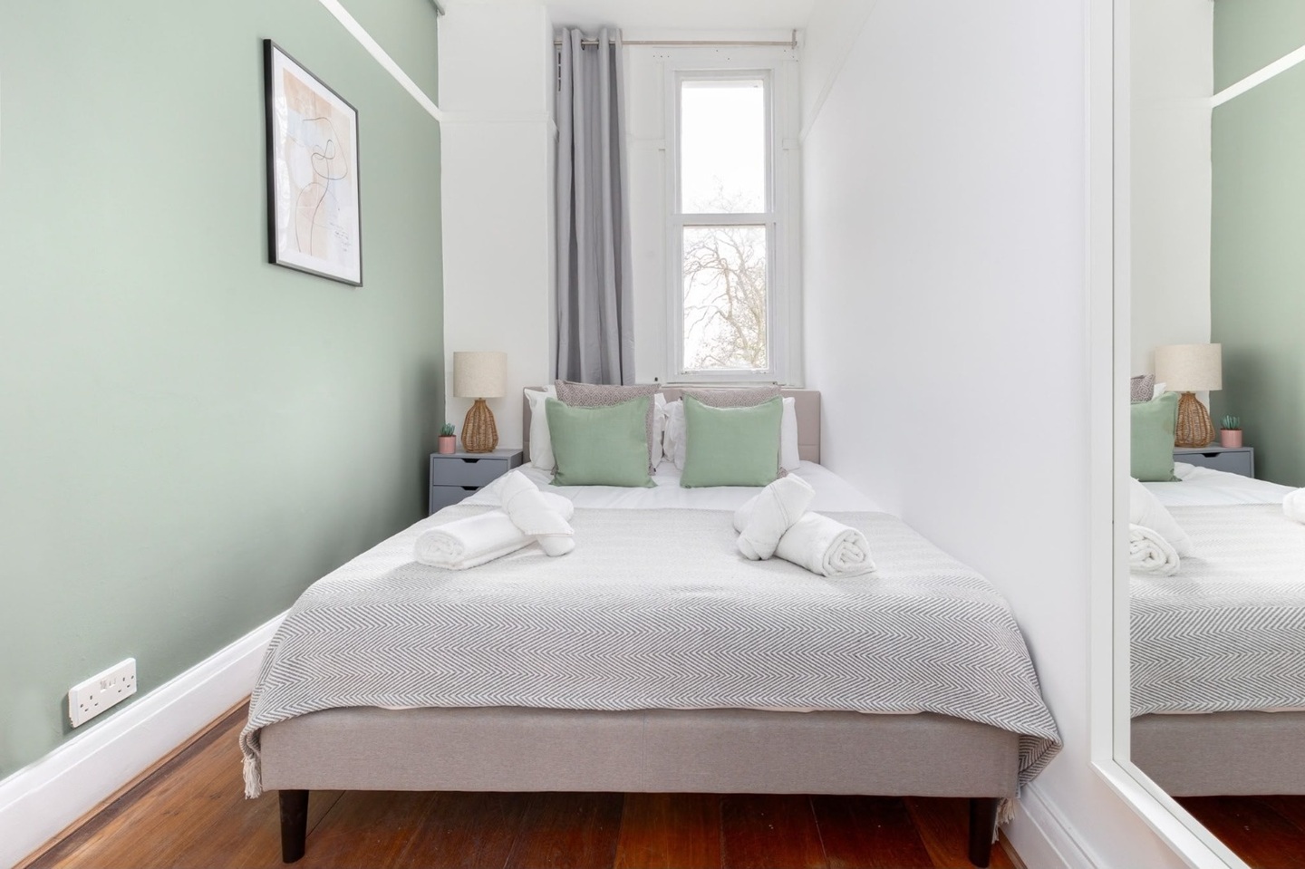 2 Bed Flat, St. Georges Terrace, NW1