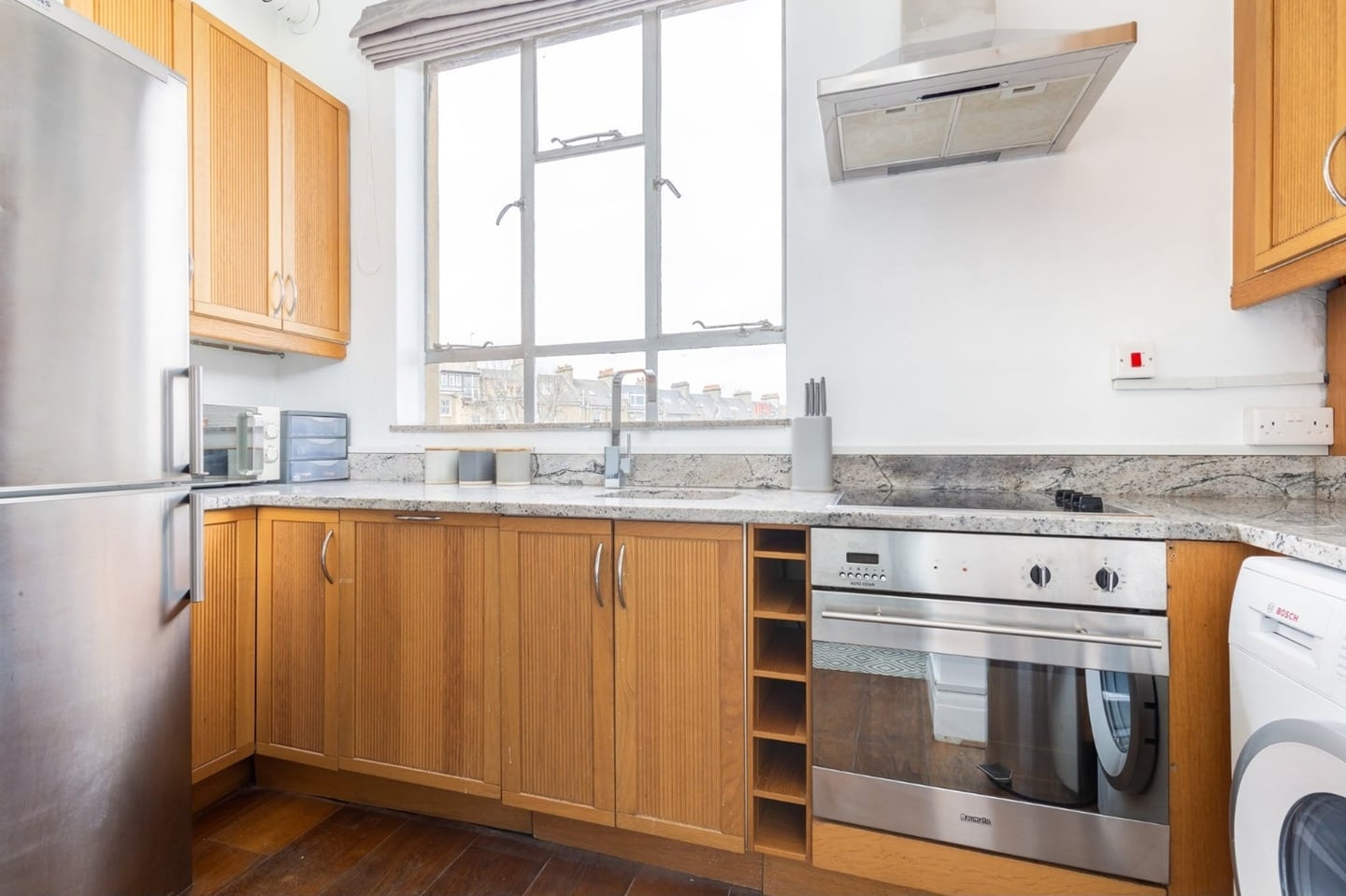 2 Bed Flat, St. Georges Terrace, NW1 photo 3