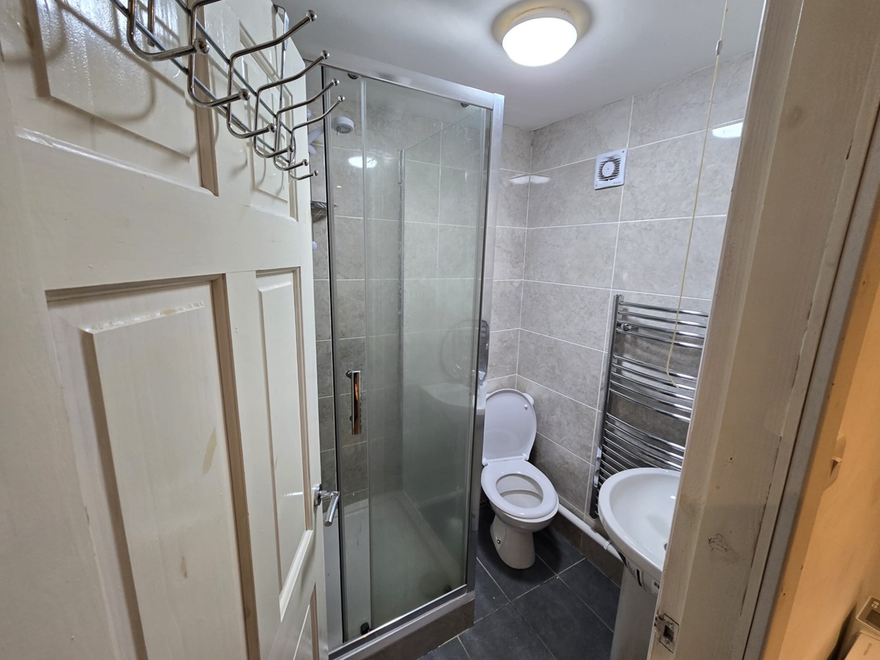 2 Bed Flat, Blake Lane, B9 photo 4