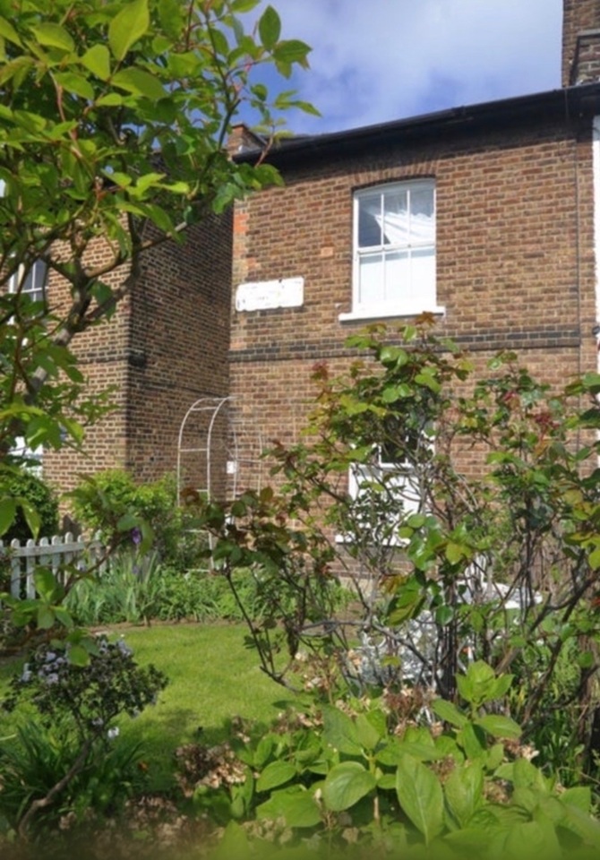 2 Bed Semi-Detached House, Archbishops Place, SW2