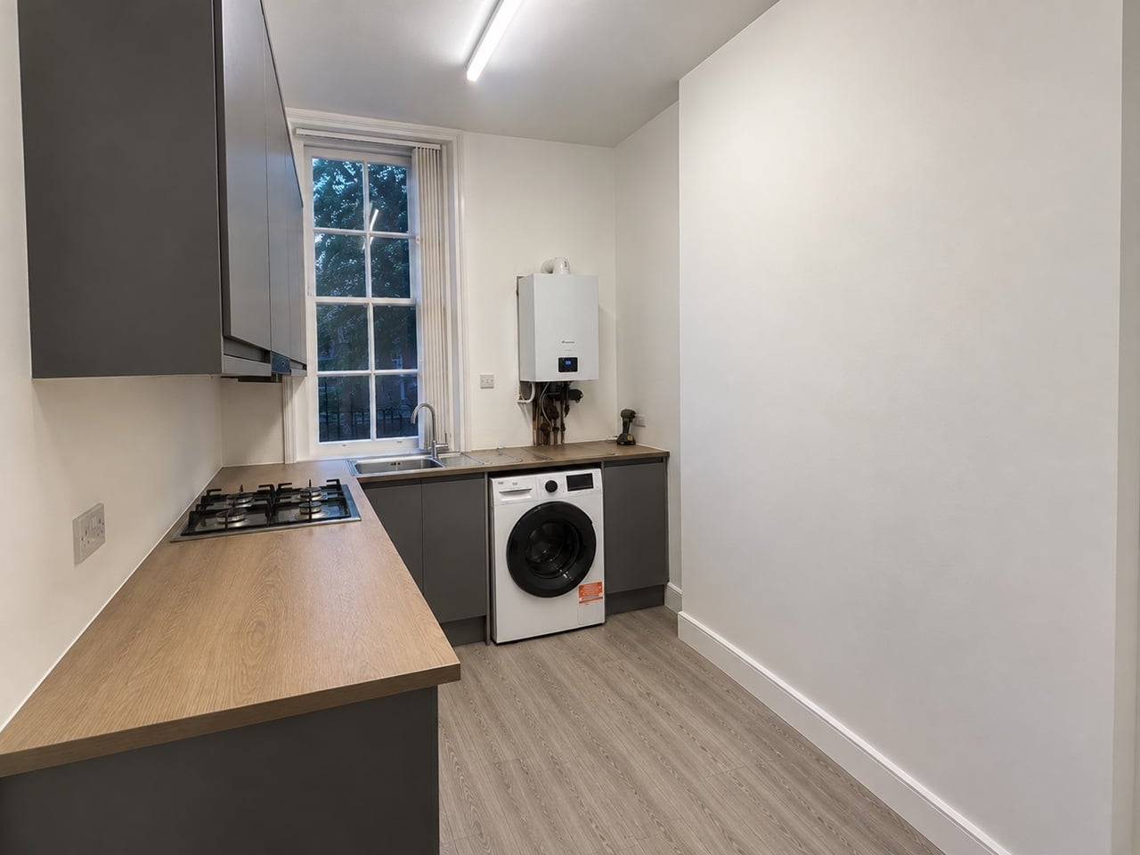 1 Bed Flat, Caledonian Road, N1 photo 2