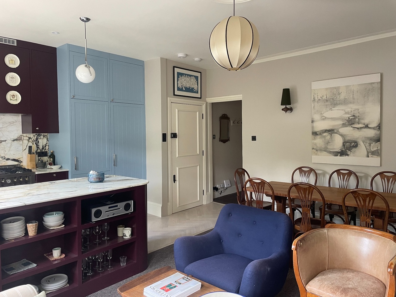 Room in a Shared Flat, Kensington Gardens Square, W2