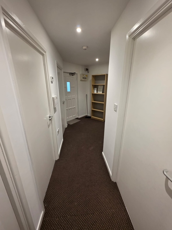4 Bed Flat, Radford Road, NG7 photo 5