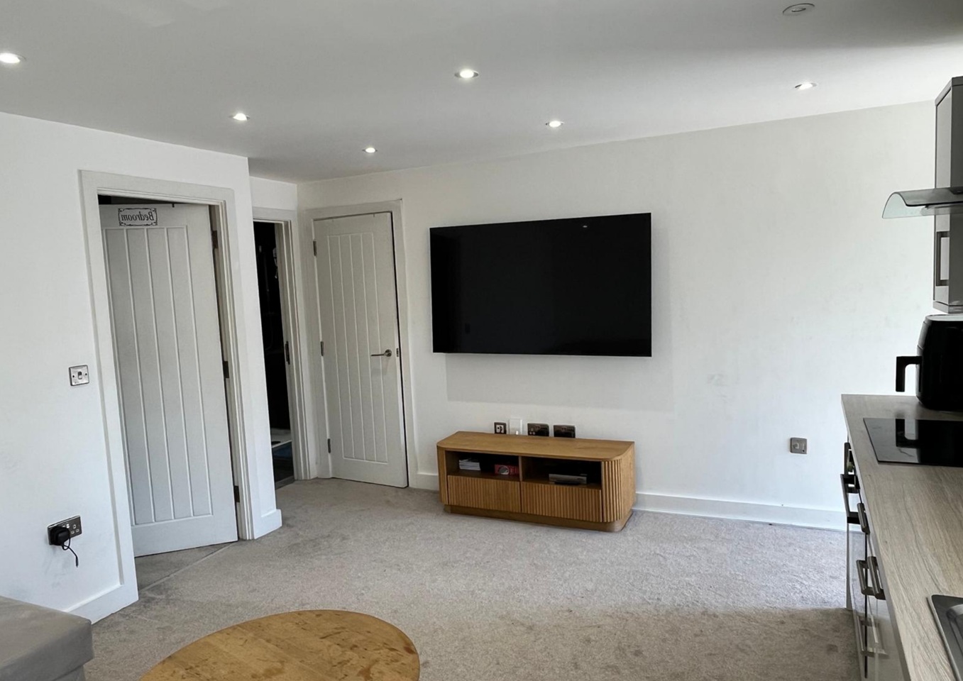 1 Bed Flat, Leicester, LE3 photo 5