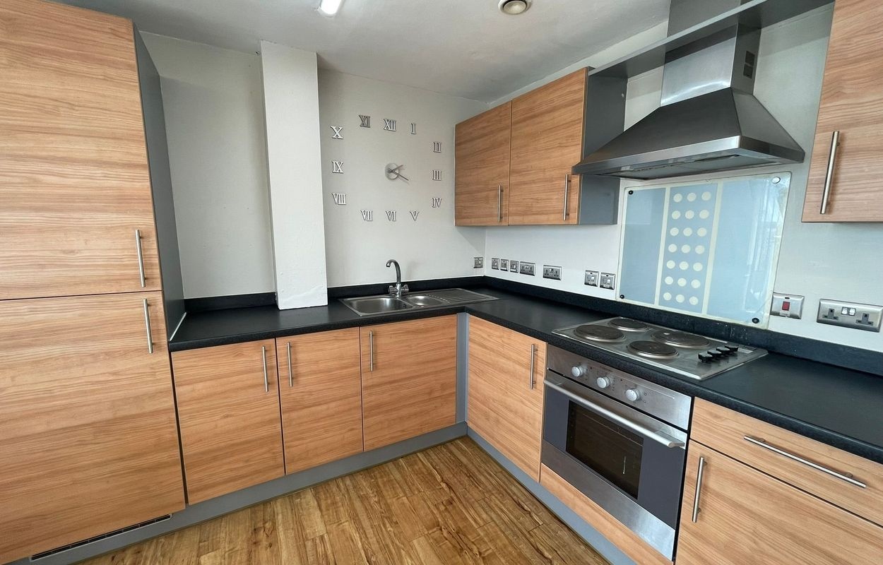 2 Bed Flat, Sankey St, L1