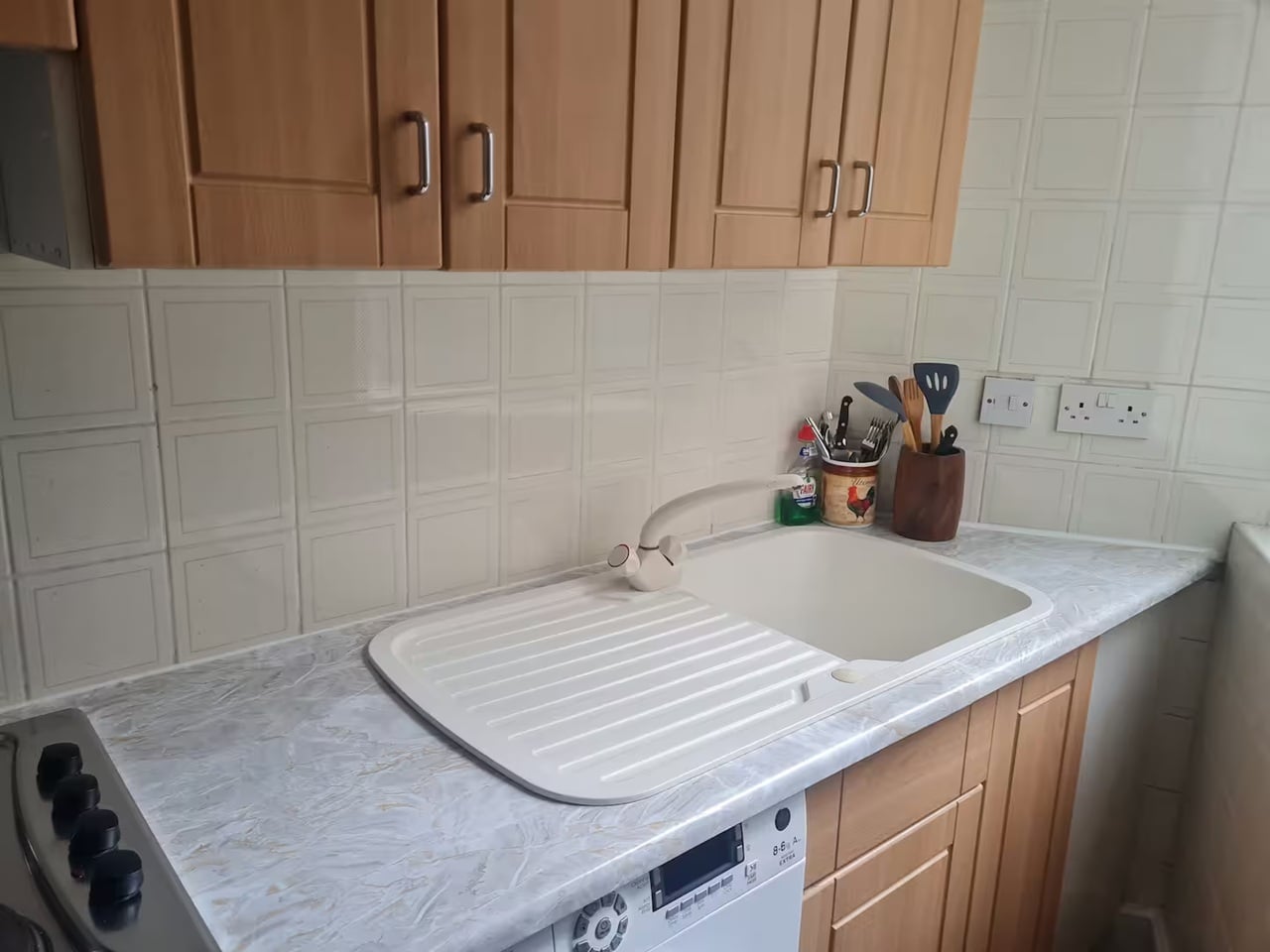 Studio Flat, Chelsea Cloisters, SW3 photo 5