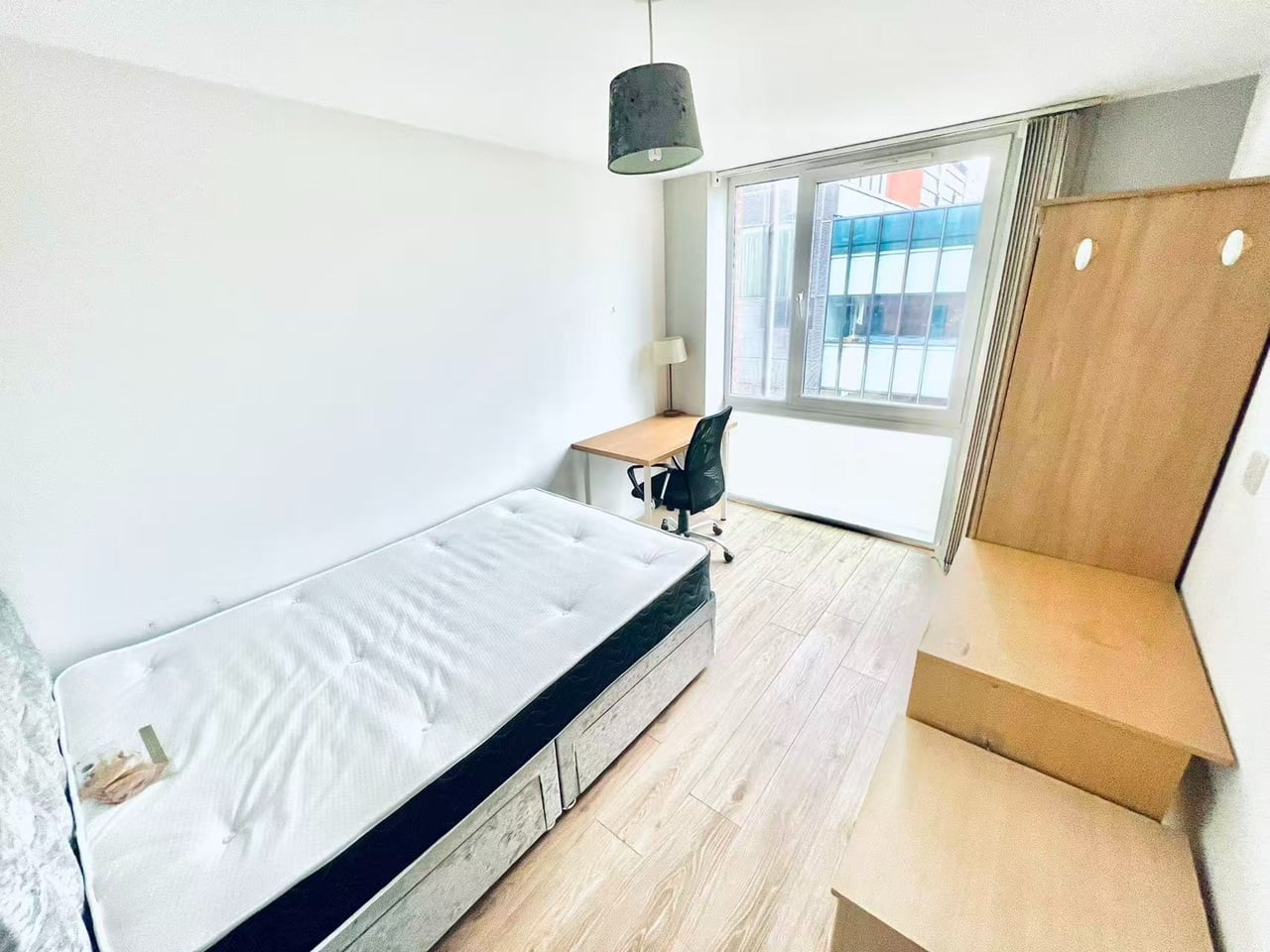 Room in a Shared Flat, Trinity Court, M15
