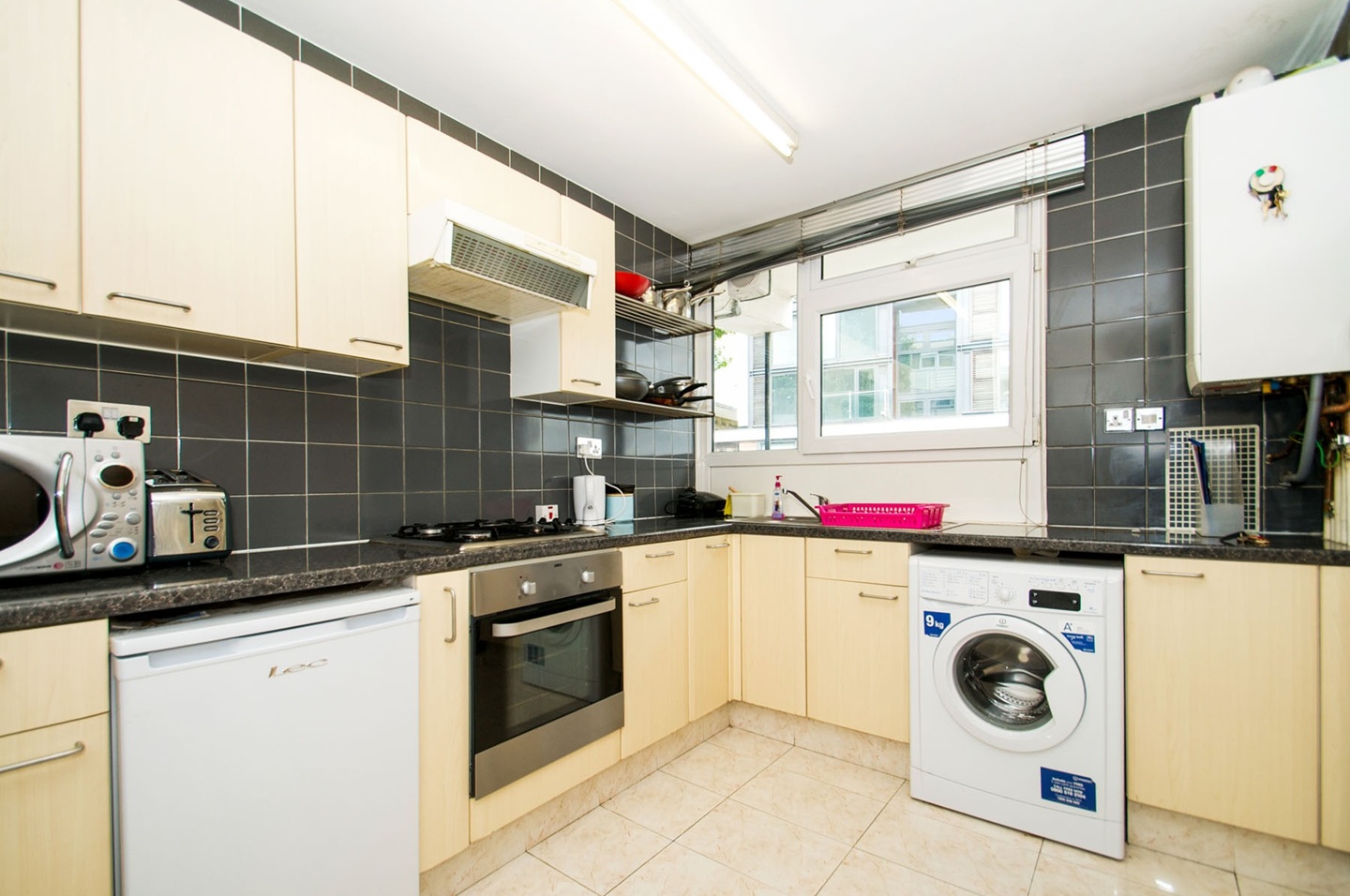Room in a Shared Flat, Buxton Court, N1