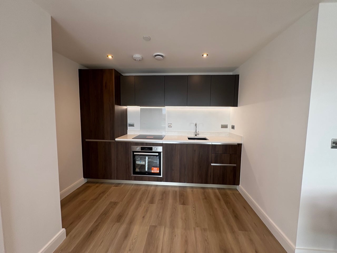1 Bed Flat, The Mount, LS9 photo 4