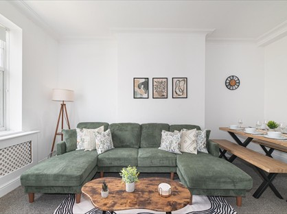 4 Bed Flat, Windsor Court, NW11