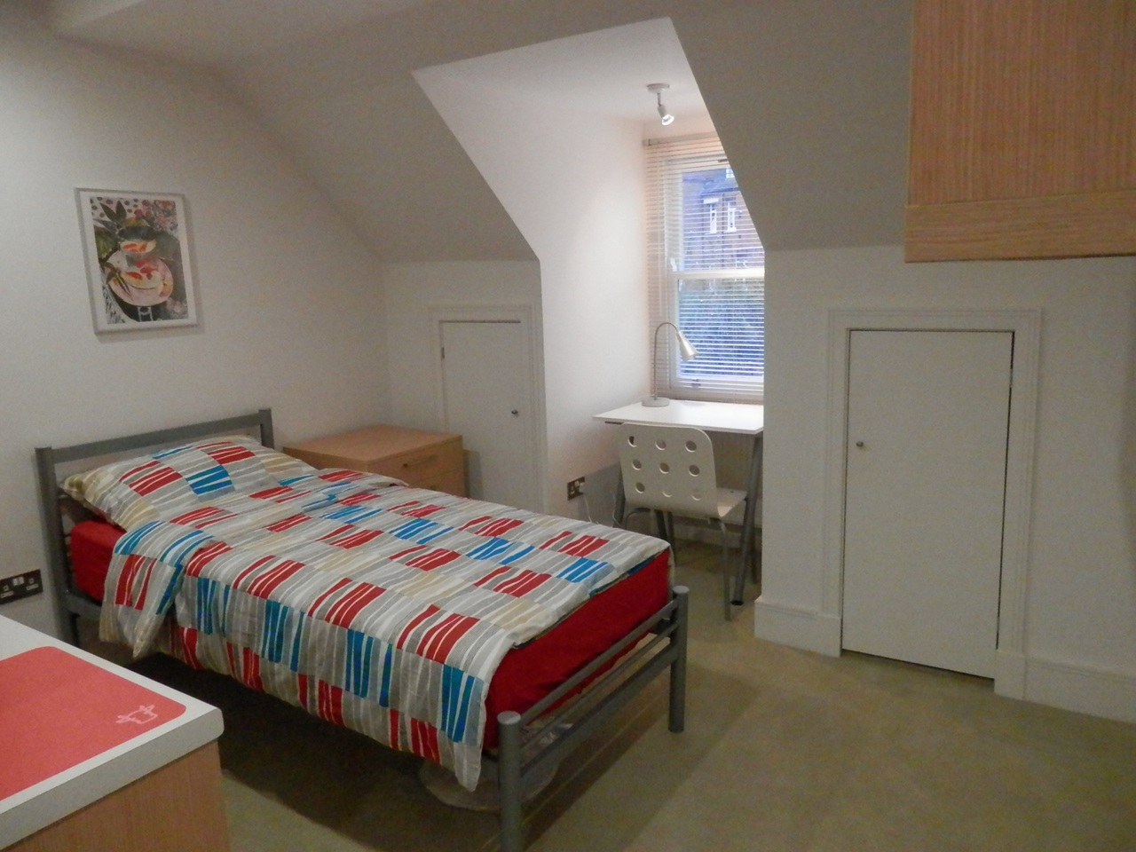 Studio Flat, Finchley Road, NW3 photo 2