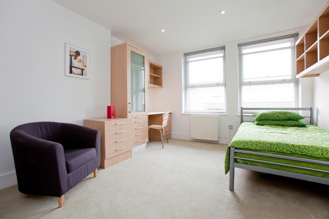 Studio Flat, Finchley Road, NW3 photo 3