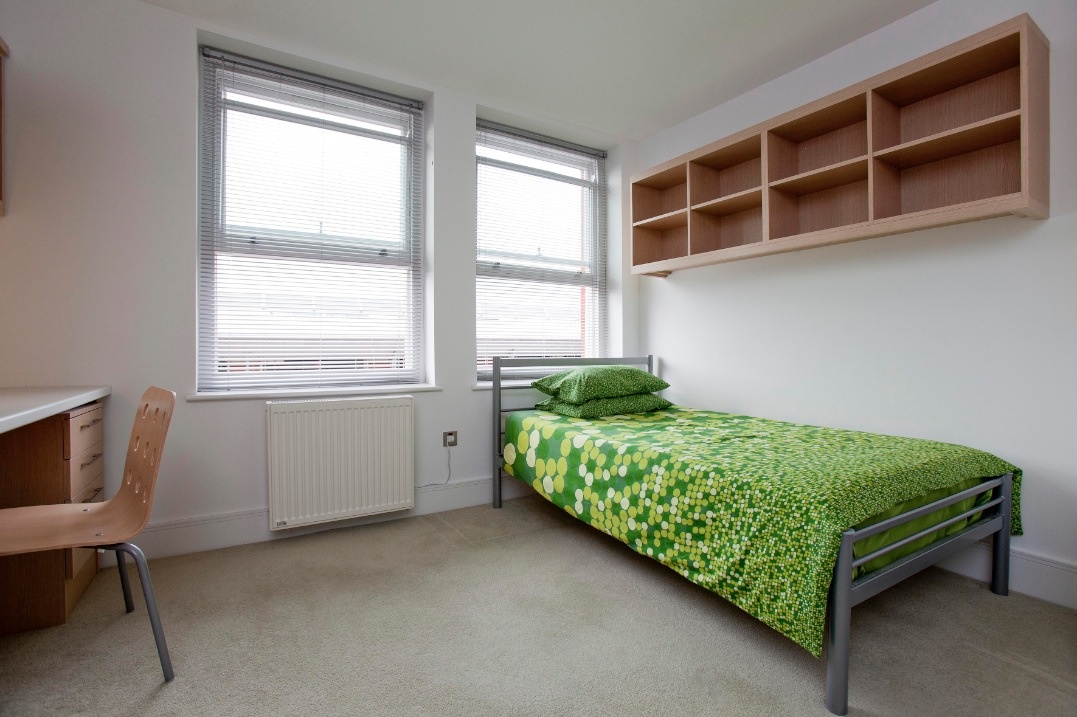 Studio Flat, Finchley Road, NW3 photo 5