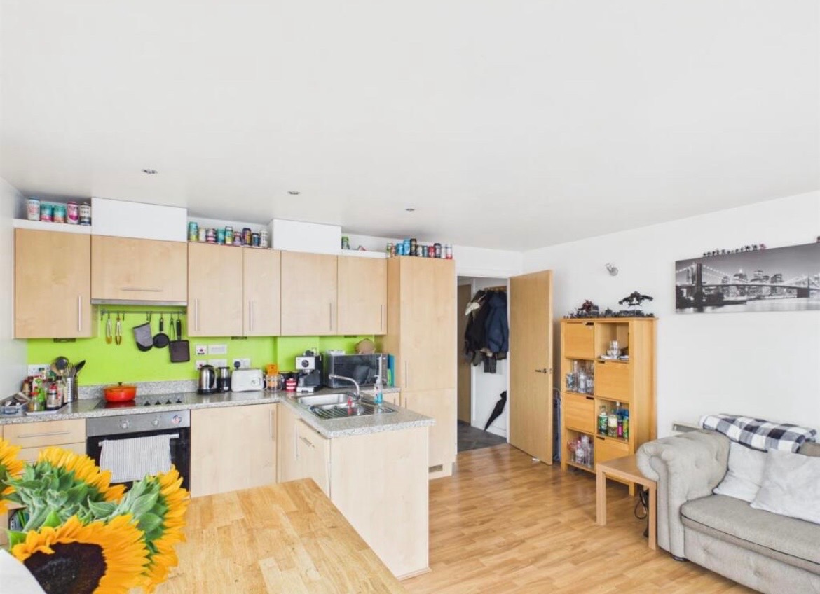 Room in a Shared Flat, Queens Road, NG2