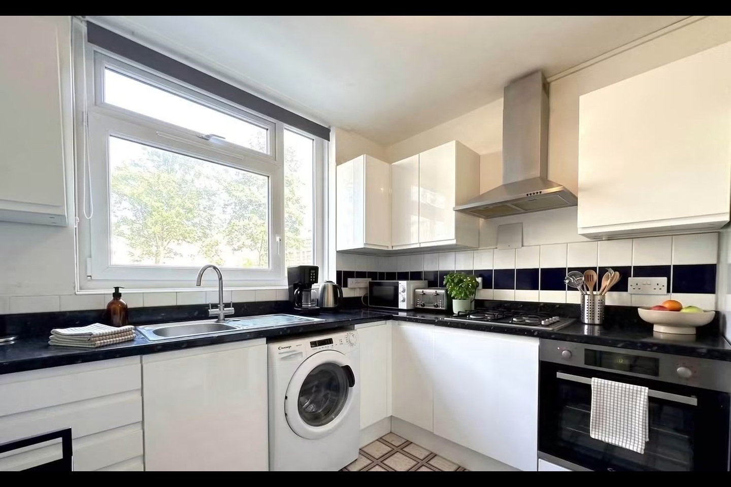 Room in a Shared Flat, Headlam Street, E1 photo 5