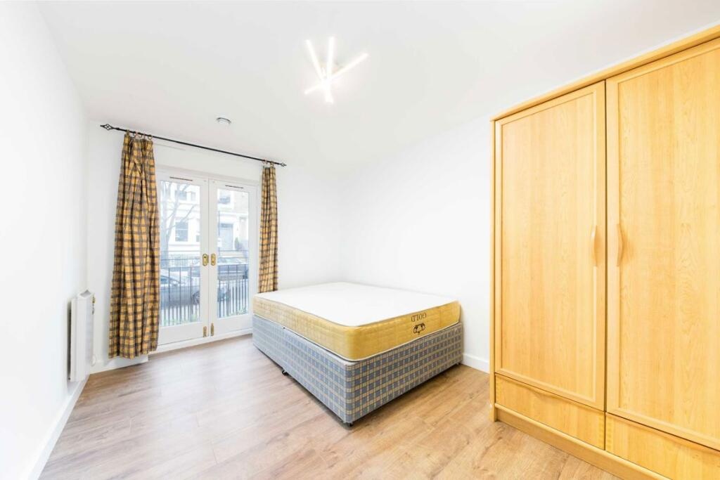 2 Bed Flat, Shillingstone House, W14 photo 4