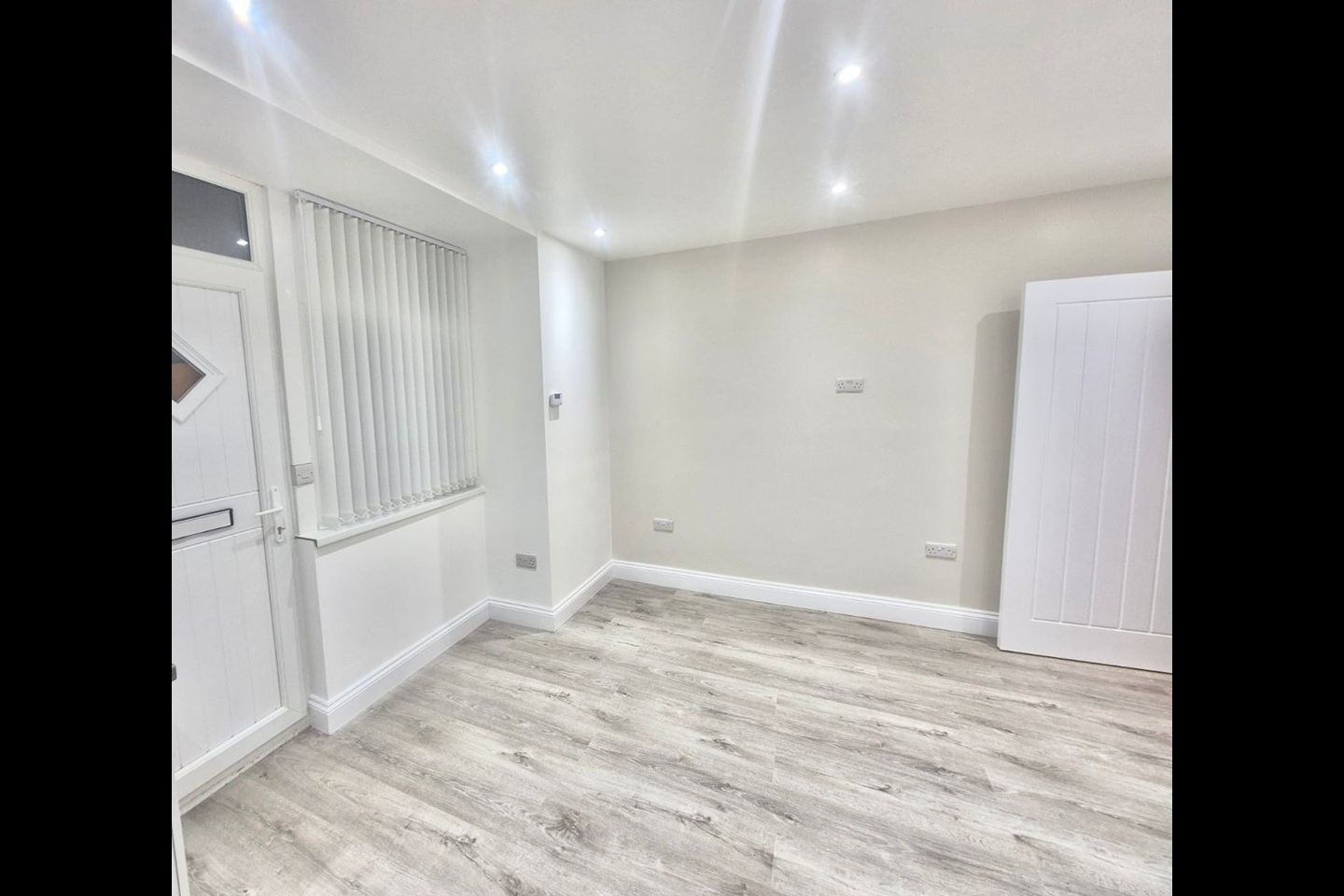 4 Bed Maisonette, Burley Road, LS4 photo 2