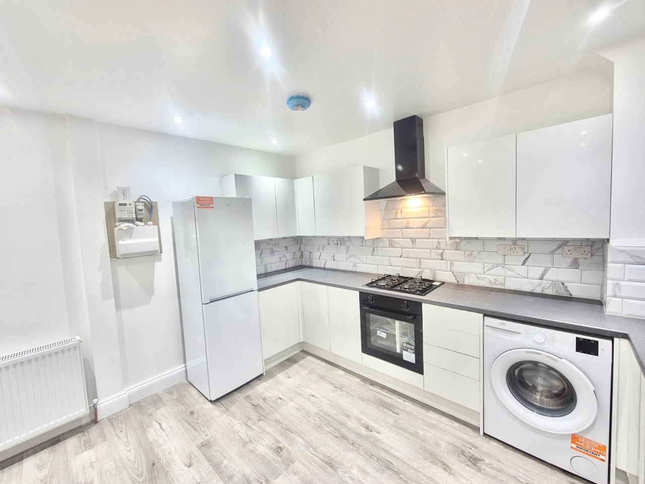 4 Bed Maisonette, Burley Road, LS4