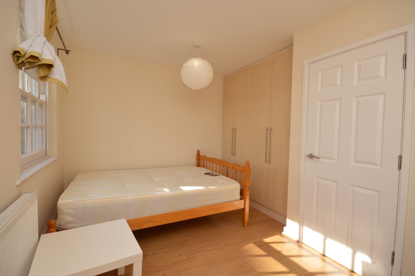 3 Bed Terraced House, Steels Lane, E1