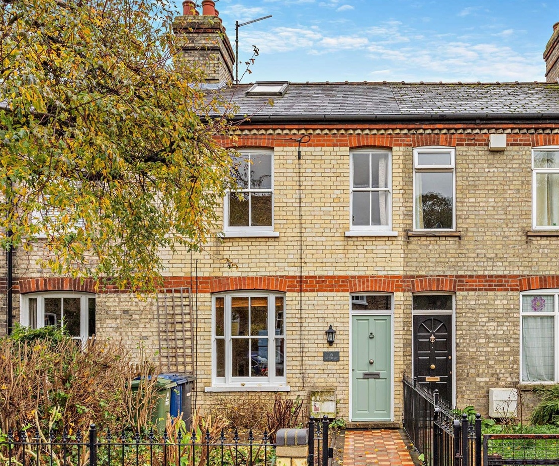 3 Bed Terraced House, Pye Terrace, CB4