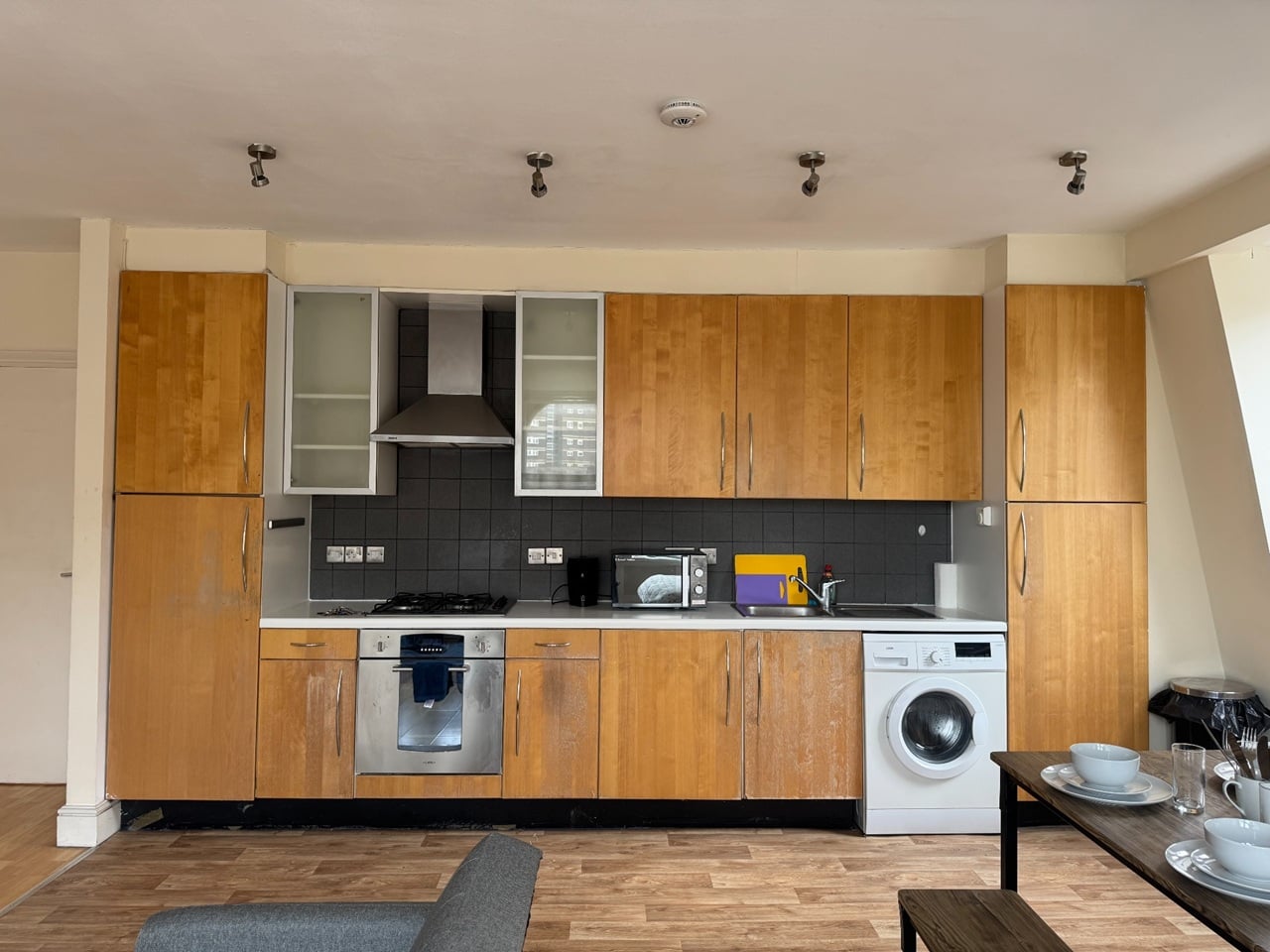 1 Bed Flat, Royal Oak Building, E1 photo 5