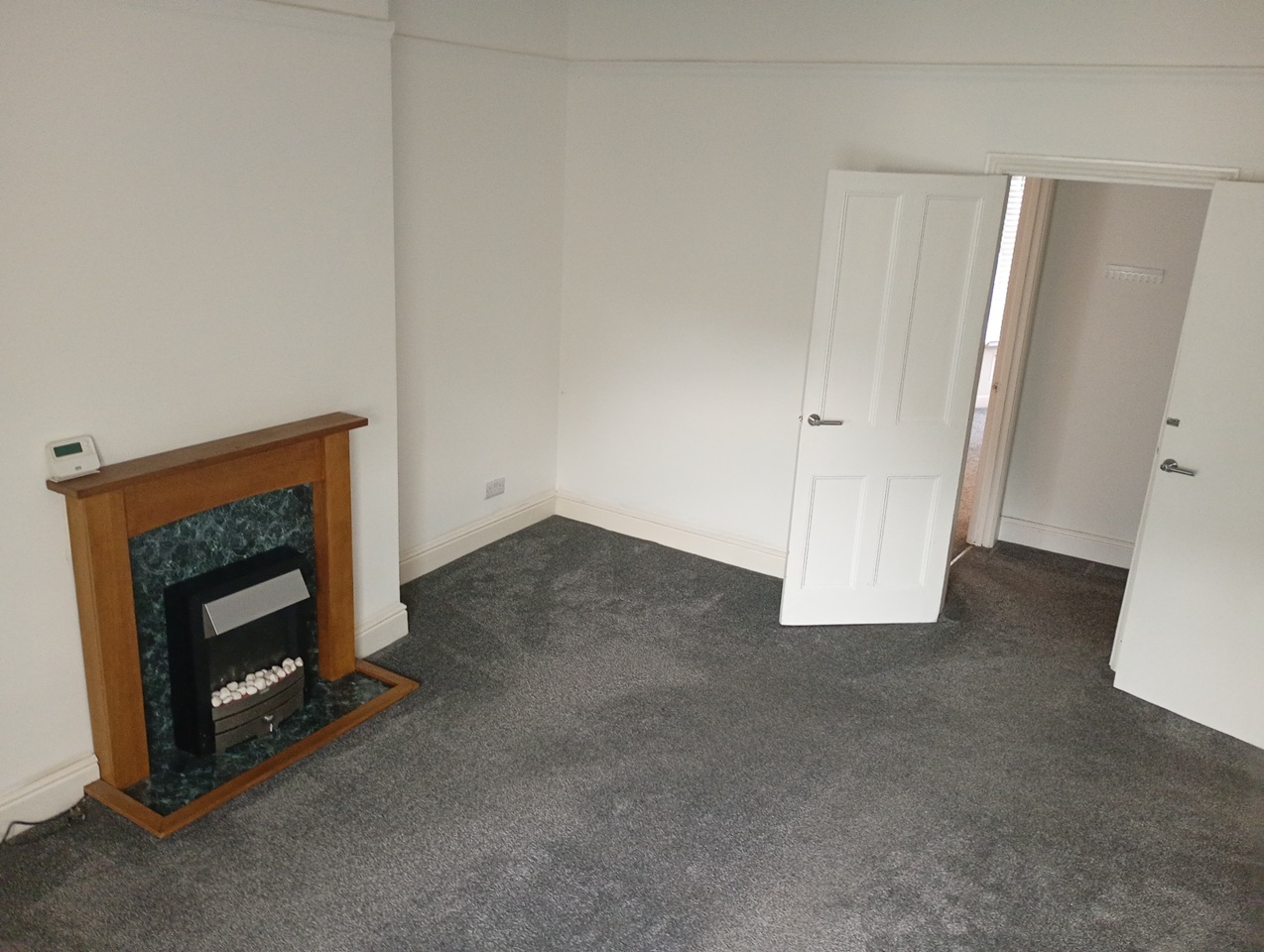 1 Bed Flat, Eastville, BS5 photo 2