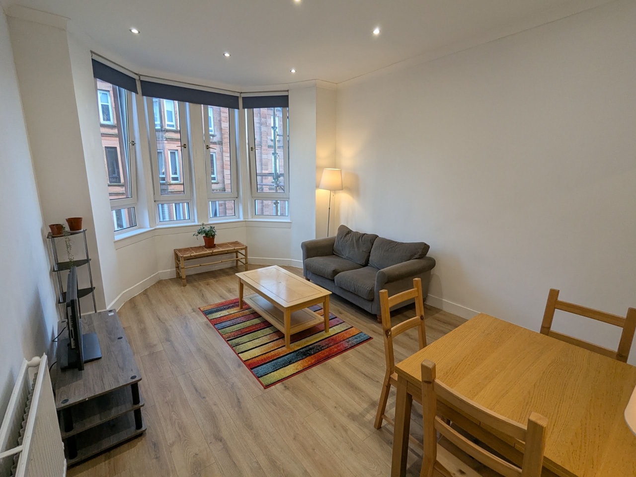 2 Bed Flat, Rhynie Drive, G51 photo 4