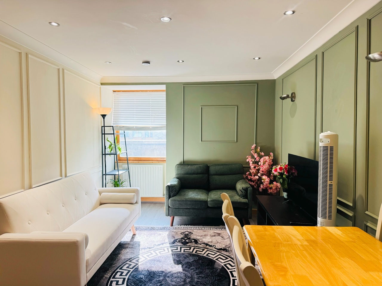 1 Bed Flat, Royal Oak Building, E1