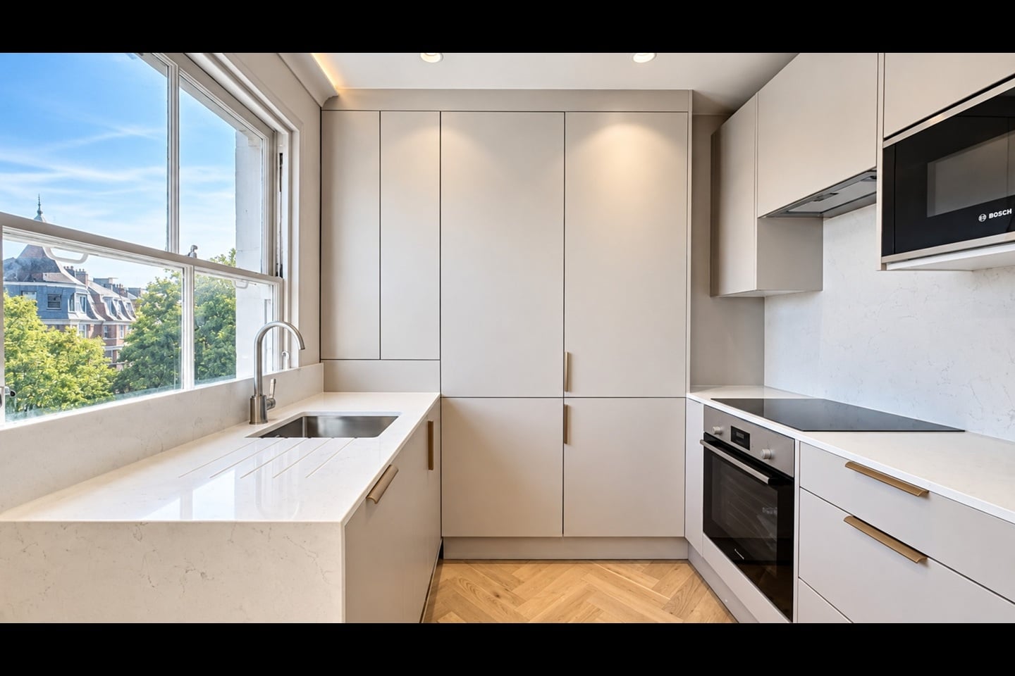 1 Bed Flat, Tadema Road, SW10 photo 2
