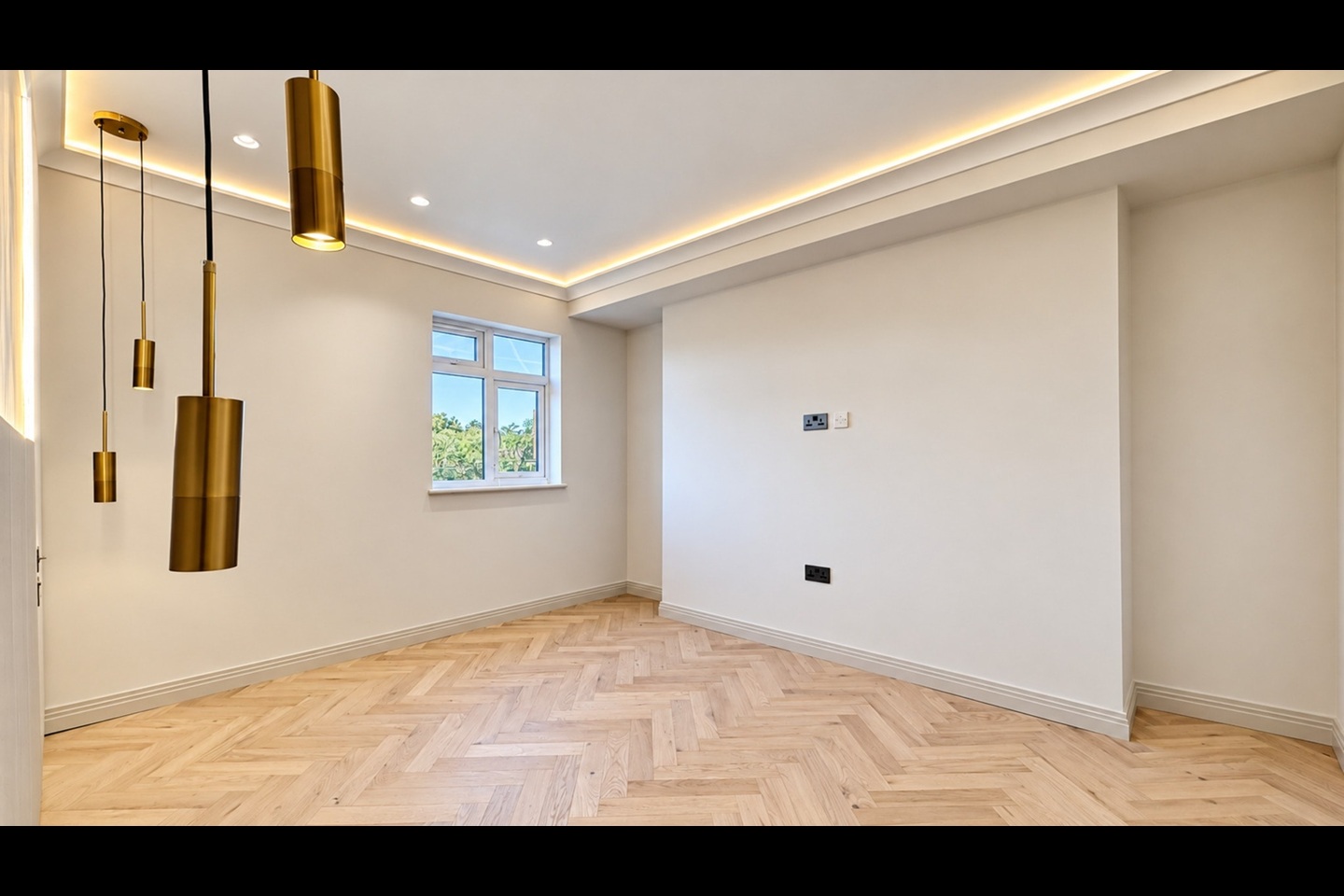 1 Bed Flat, Tadema Road, SW10 photo 3