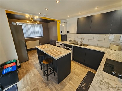 Room in a Shared House, Neath Road, SA6